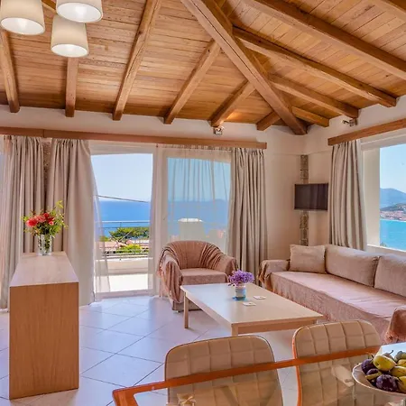 Penny Luxury Apartment Kokkari