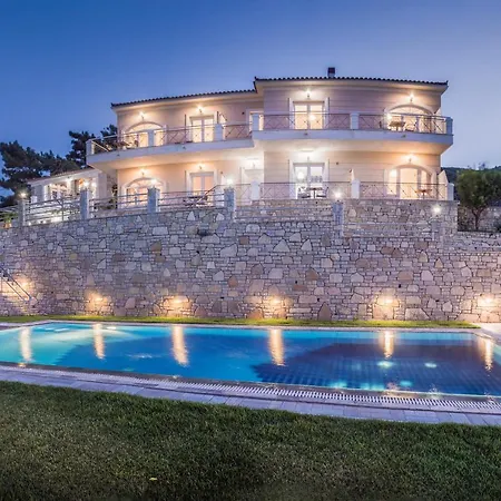 Penny Luxury Apartment Kokkari