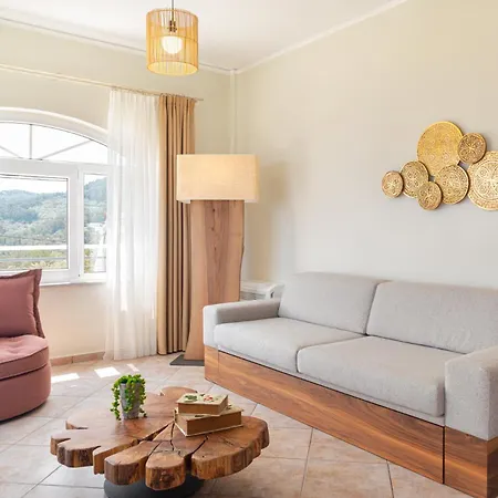 Penny Luxury Apartment Kokkari